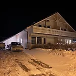 House In The Middle Of Saltstraumen דירה